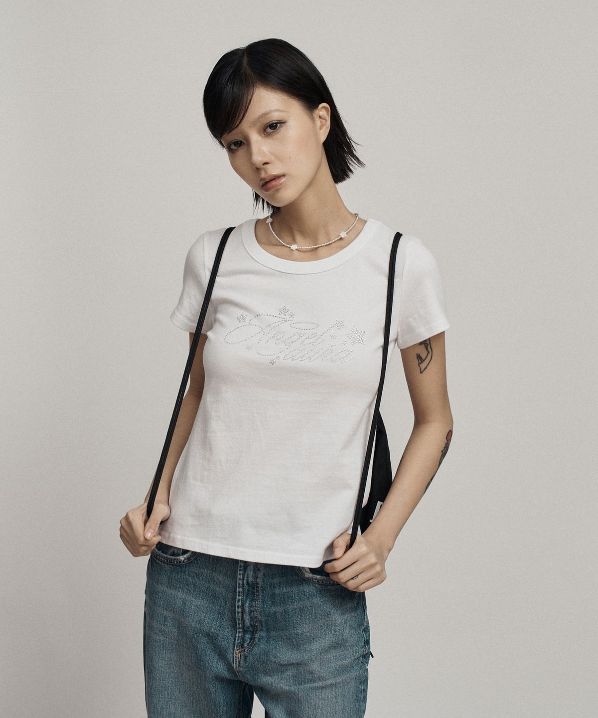 일리오(ILLIO) White Angel aura girl top