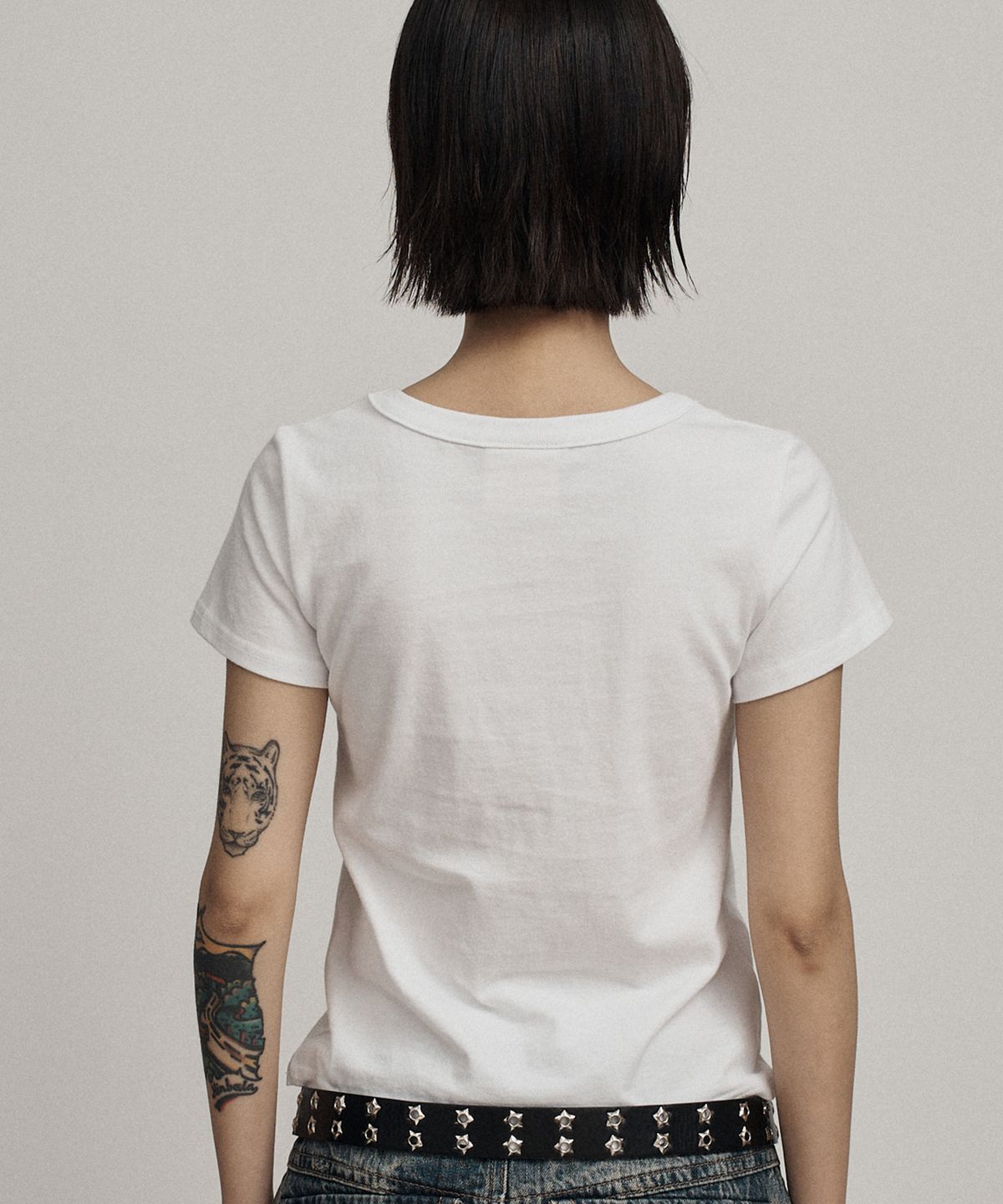 일리오(ILLIO) Blue Angel aura girl top