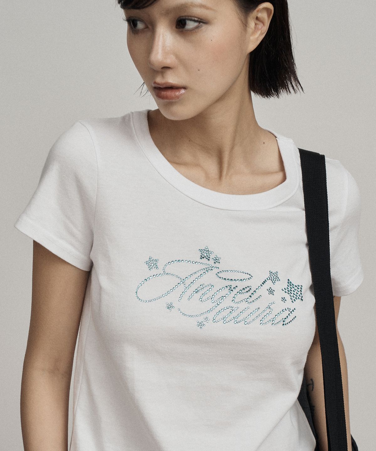 일리오(ILLIO) Blue Angel aura girl top