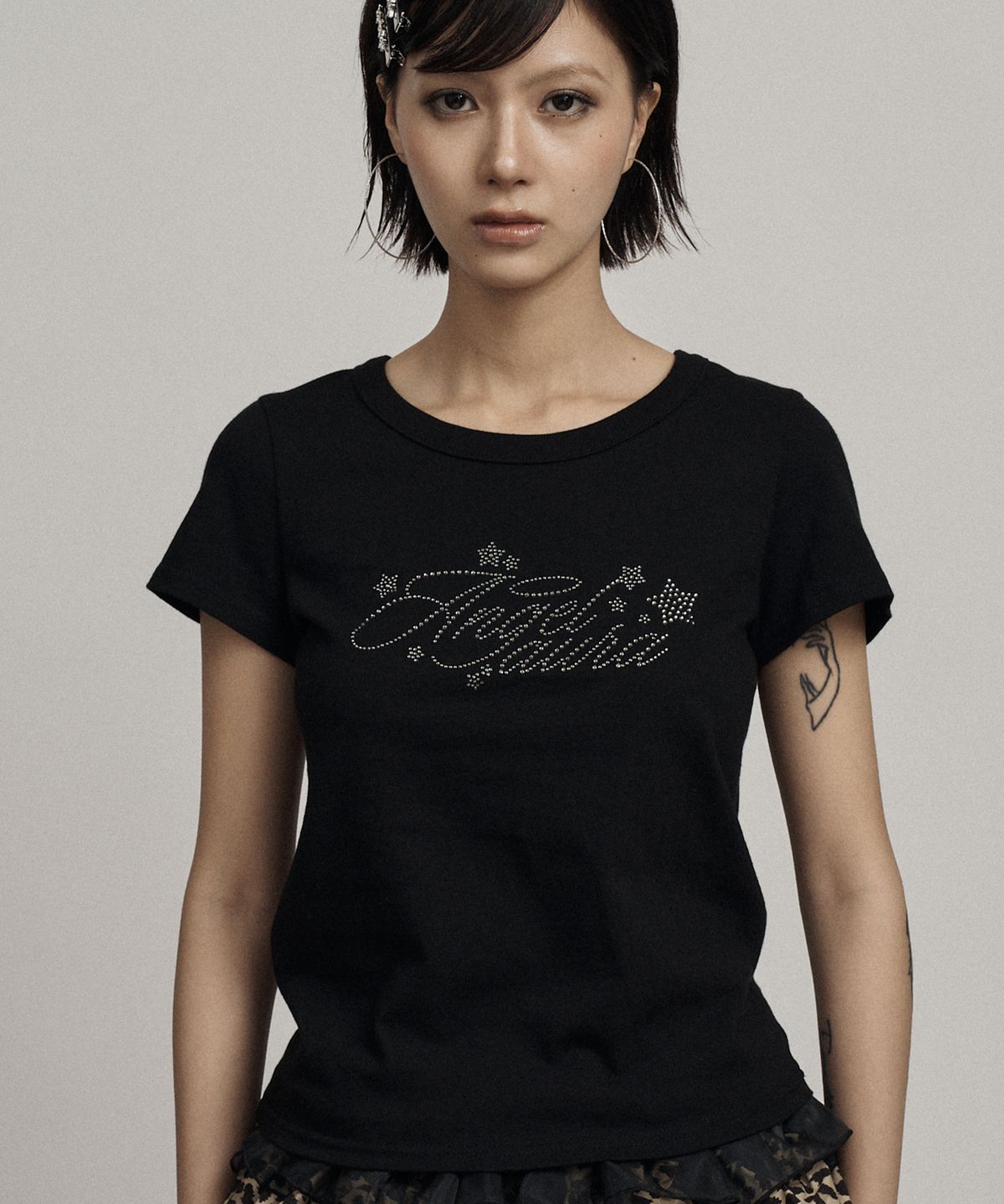 일리오(ILLIO) Black Angel aura girl top