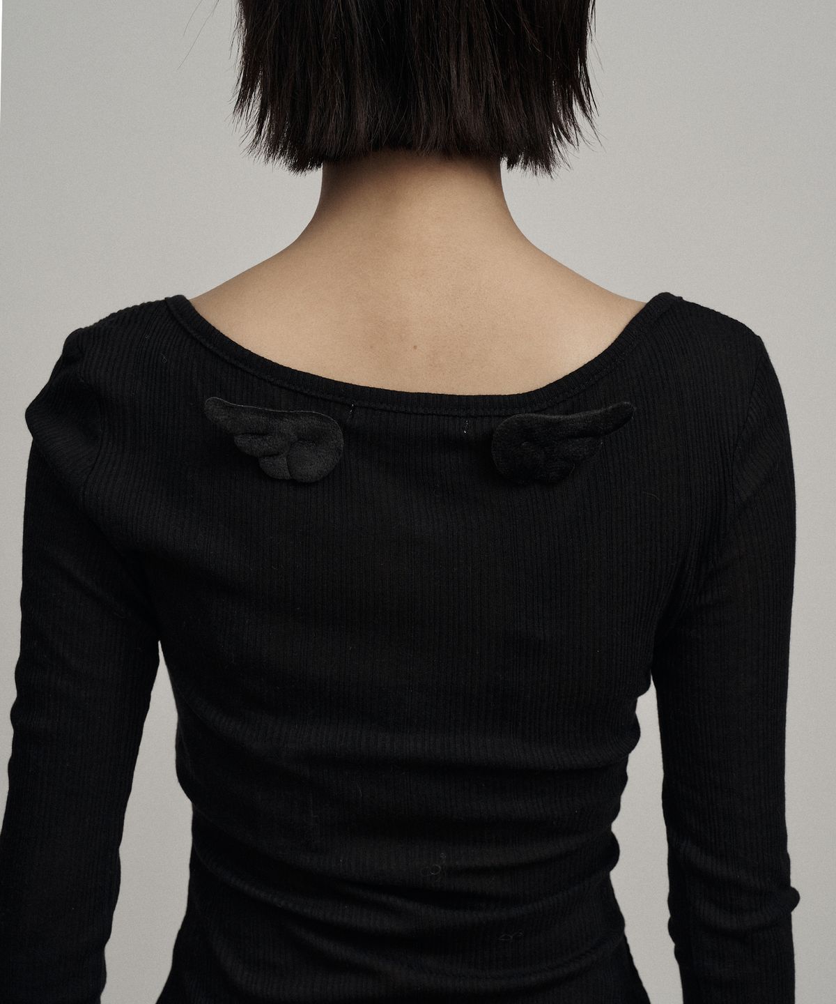 일리오(ILLIO) Black lace trim cardigan