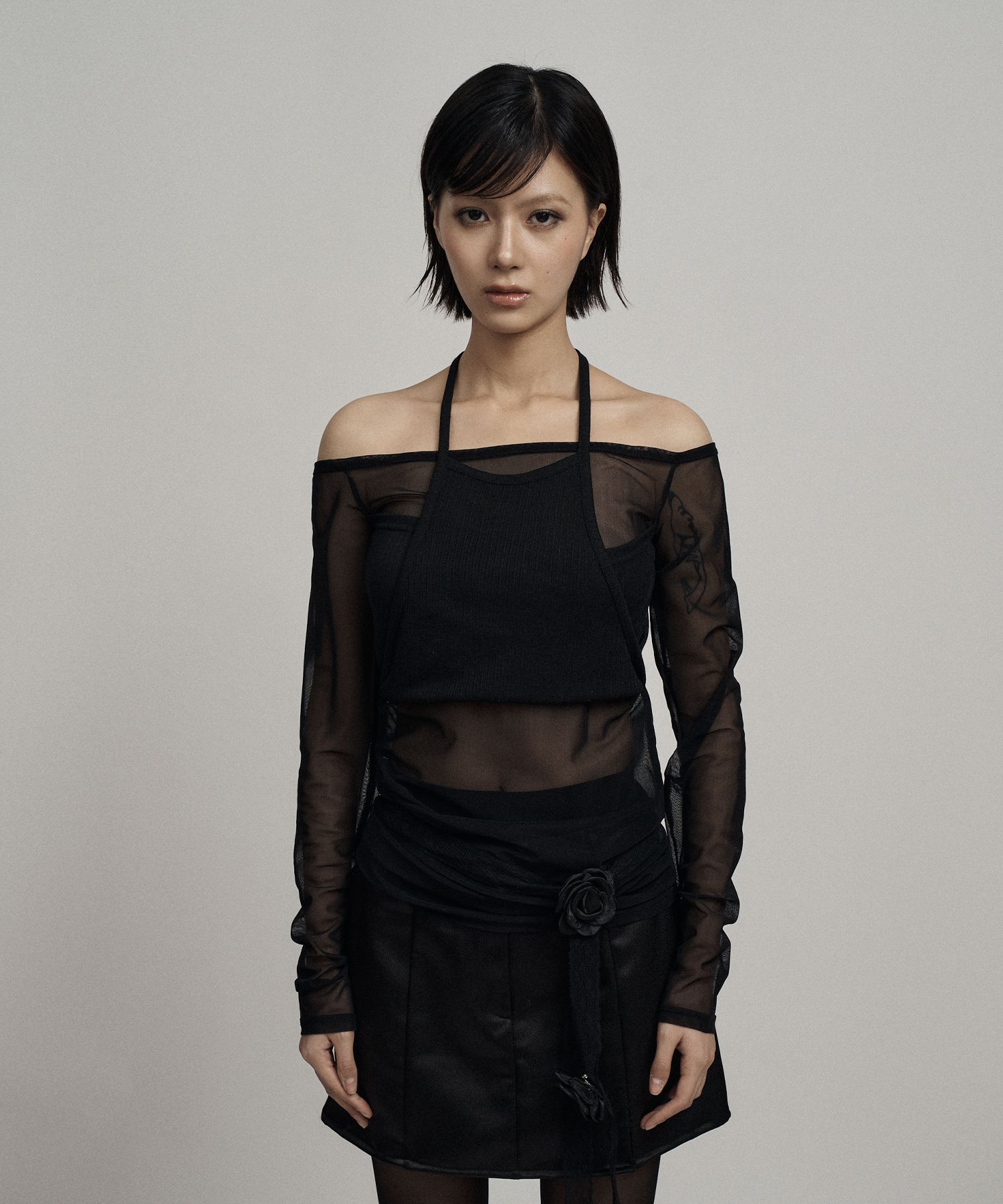 ●大人気【illio】ANGEL WINGS MESH LONG SLEEVE MUSINSA | ILLIO White angel wing mesh long sleeve