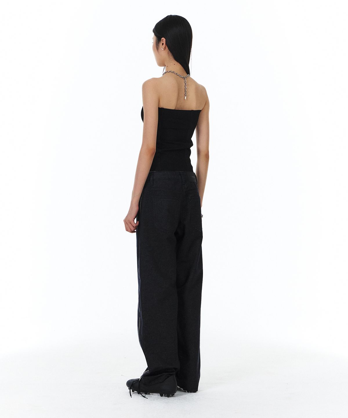 윤세(YUNSE) 사이드 지퍼 커브드 데님 (인디고)