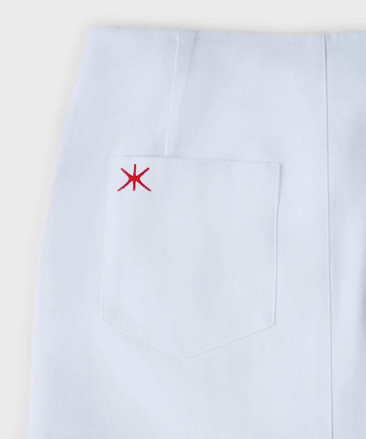 윤세(YUNSE) 지퍼 스커트 (화이트)