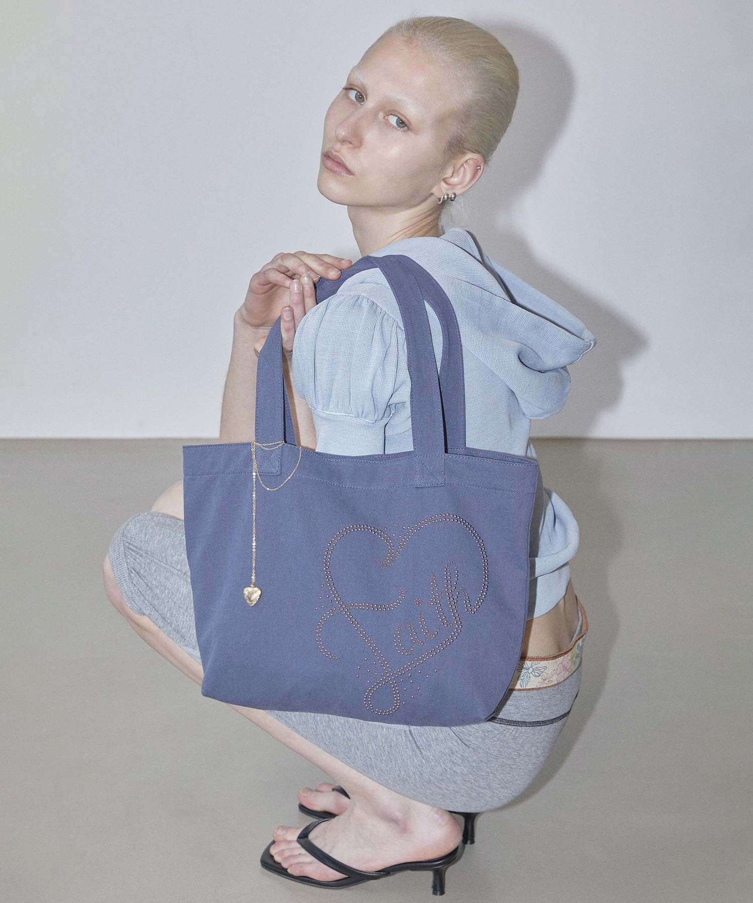 MUSINSA | SCULPTOR Faith Rhinestone Eco Bag Washed Navy