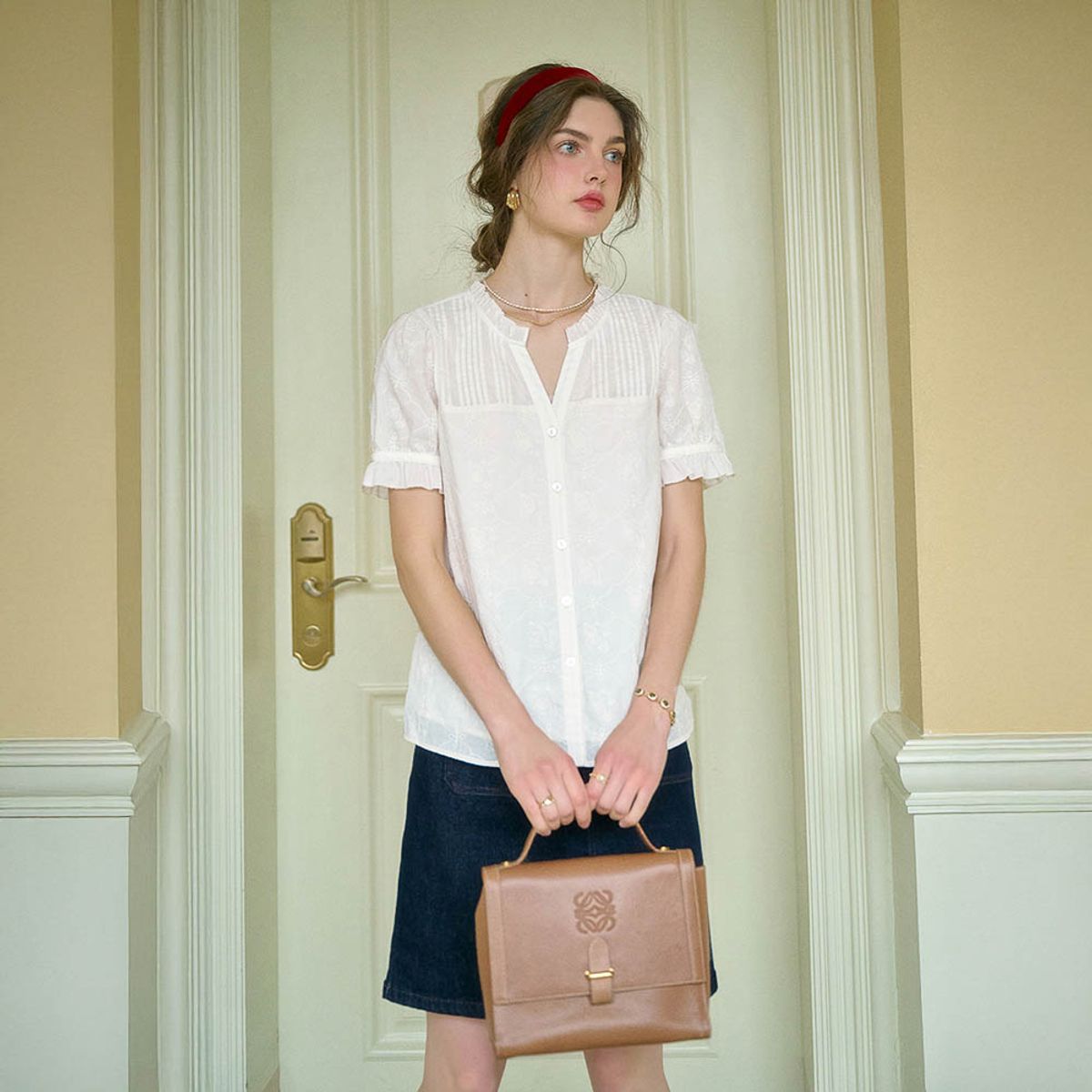 심플레트로(SIMPLE RETRO) SR_Texture embroidered sleveless shirt