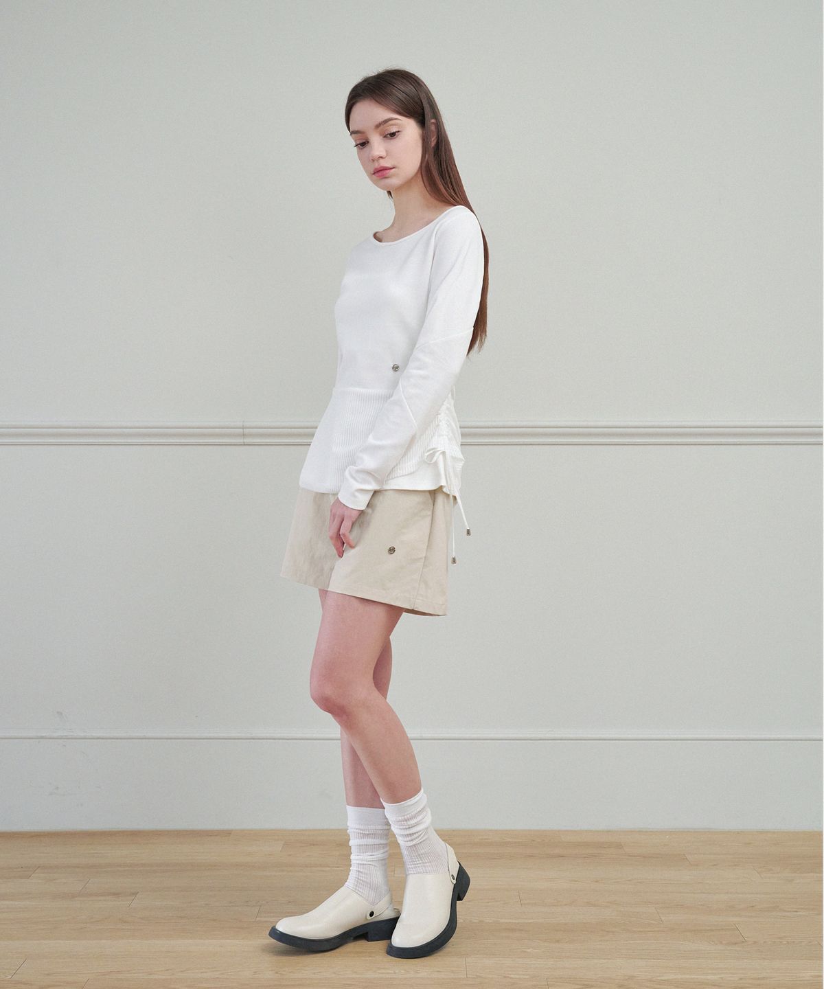 미케네(MICANE) 클랭 셔링 레이어드 티