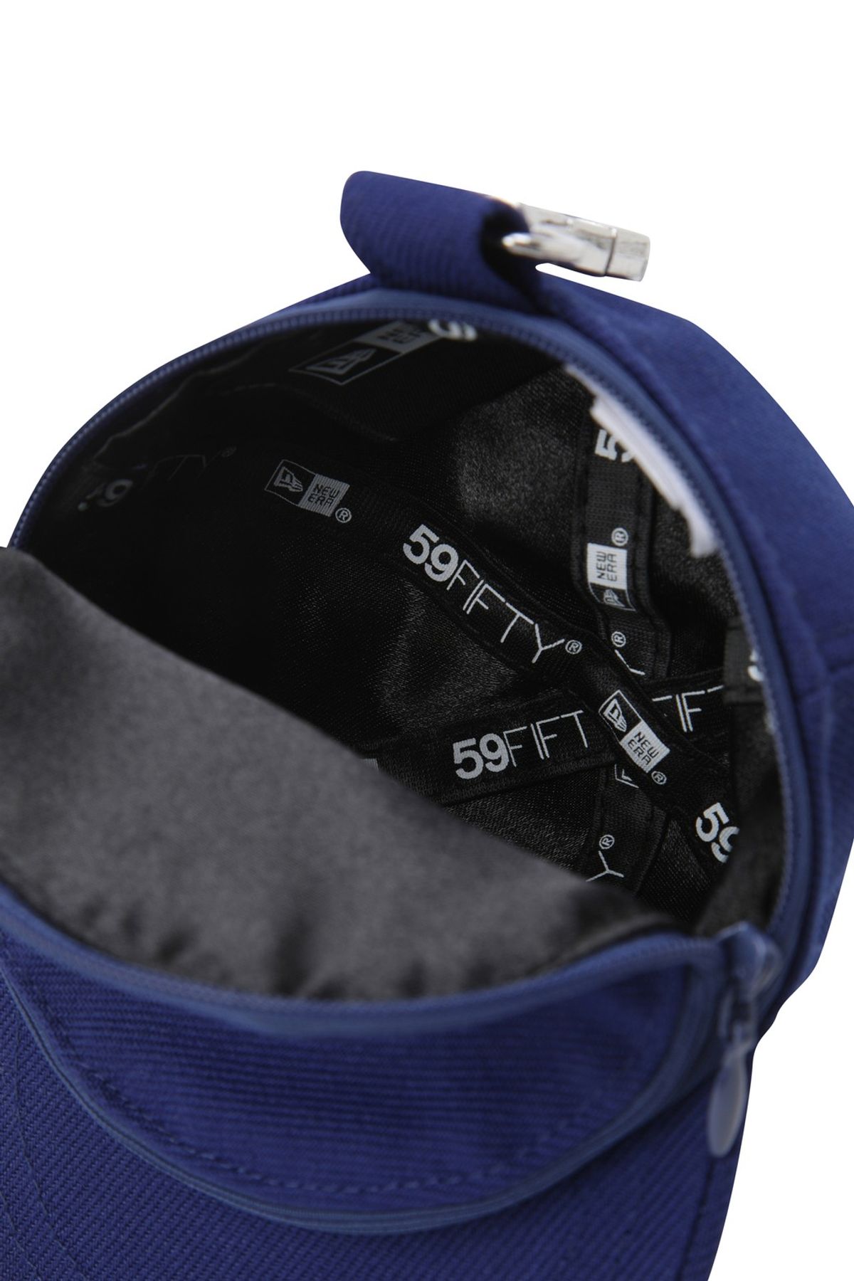 왁(WAAC) NEW ERA FACE WAACKY CAP BALL POUCH_WGGJX25158BUD