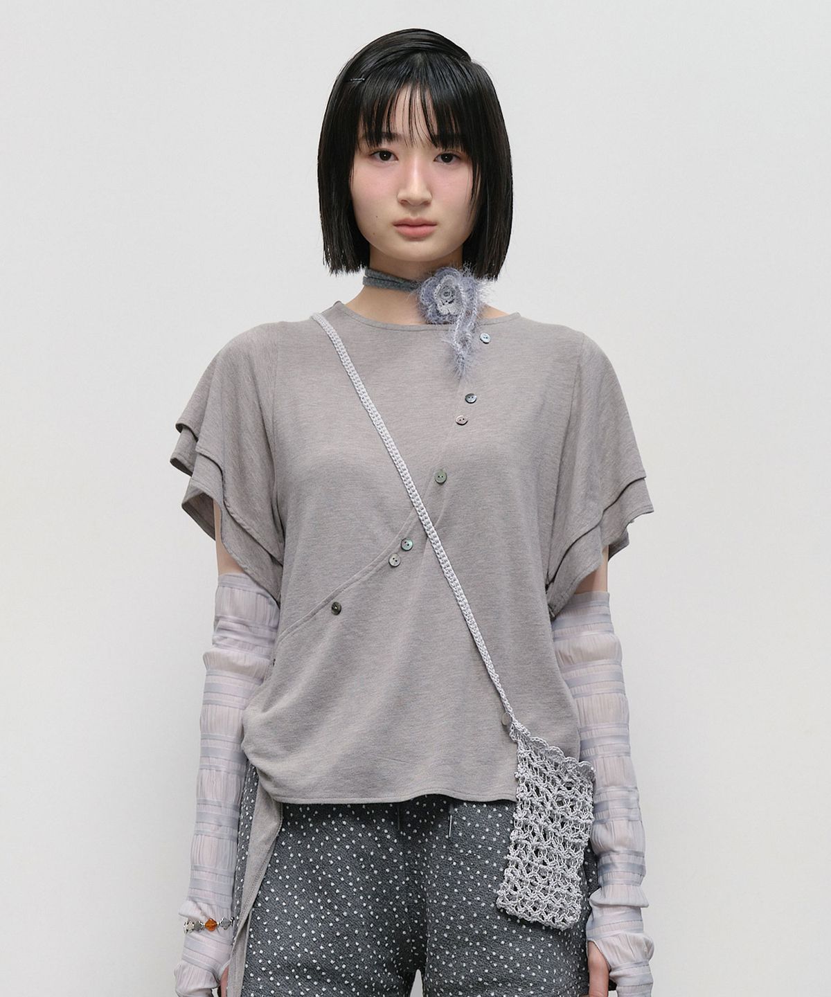 타입서비스(TYPESERVICE) Beaded Handmade Knitted Bag [Silver]
