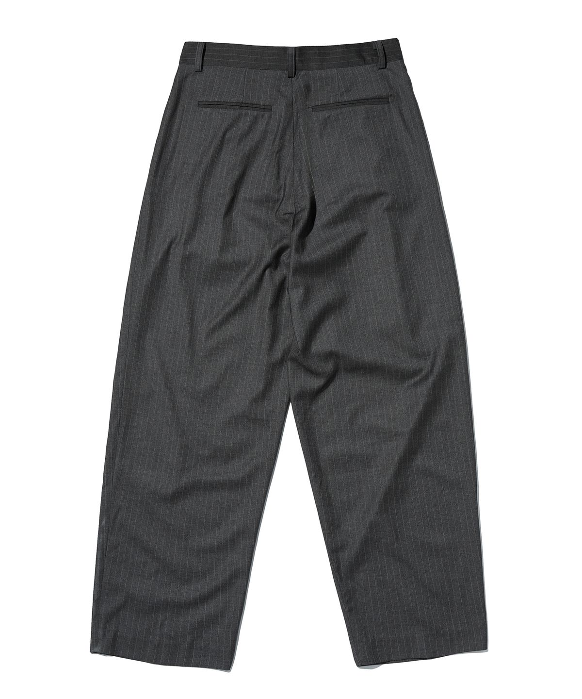 스웨이드(SUADE) TWO TUCK STRIPE SLACKS [GRAY]