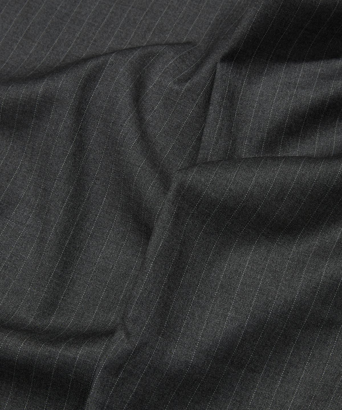 스웨이드(SUADE) TWO TUCK STRIPE SLACKS [GRAY]
