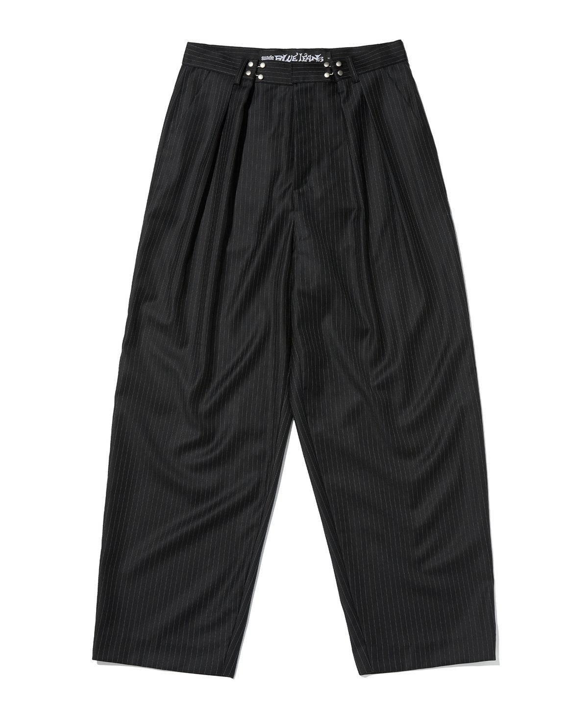 스웨이드(SUADE) TWO TUCK STRIPE SLACKS [BLACK]