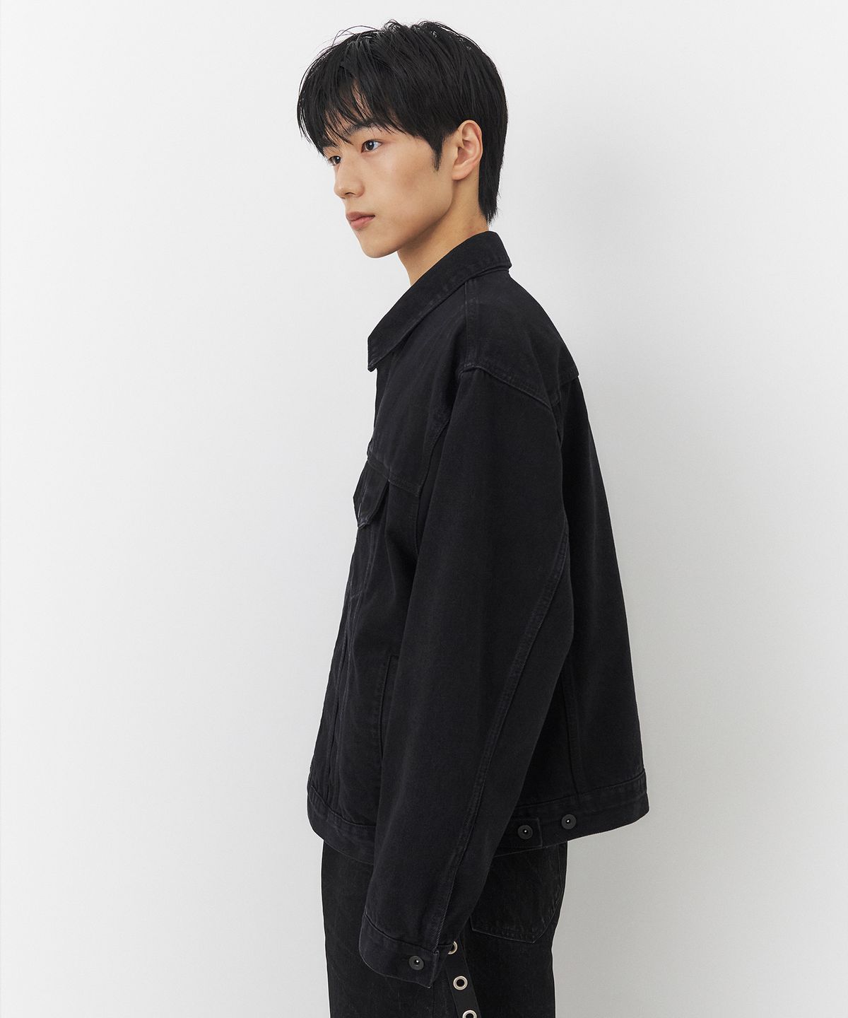 브랜디드(BRANDED) OVERSIZED DENIM TRUCKER JACKET [WASHED BLACK]