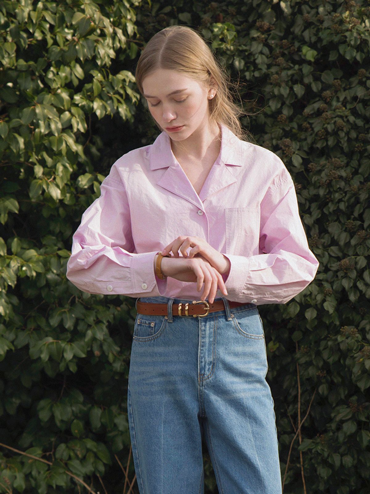르니나(LENINA) HESTIA v neck shirt_LAVENDER