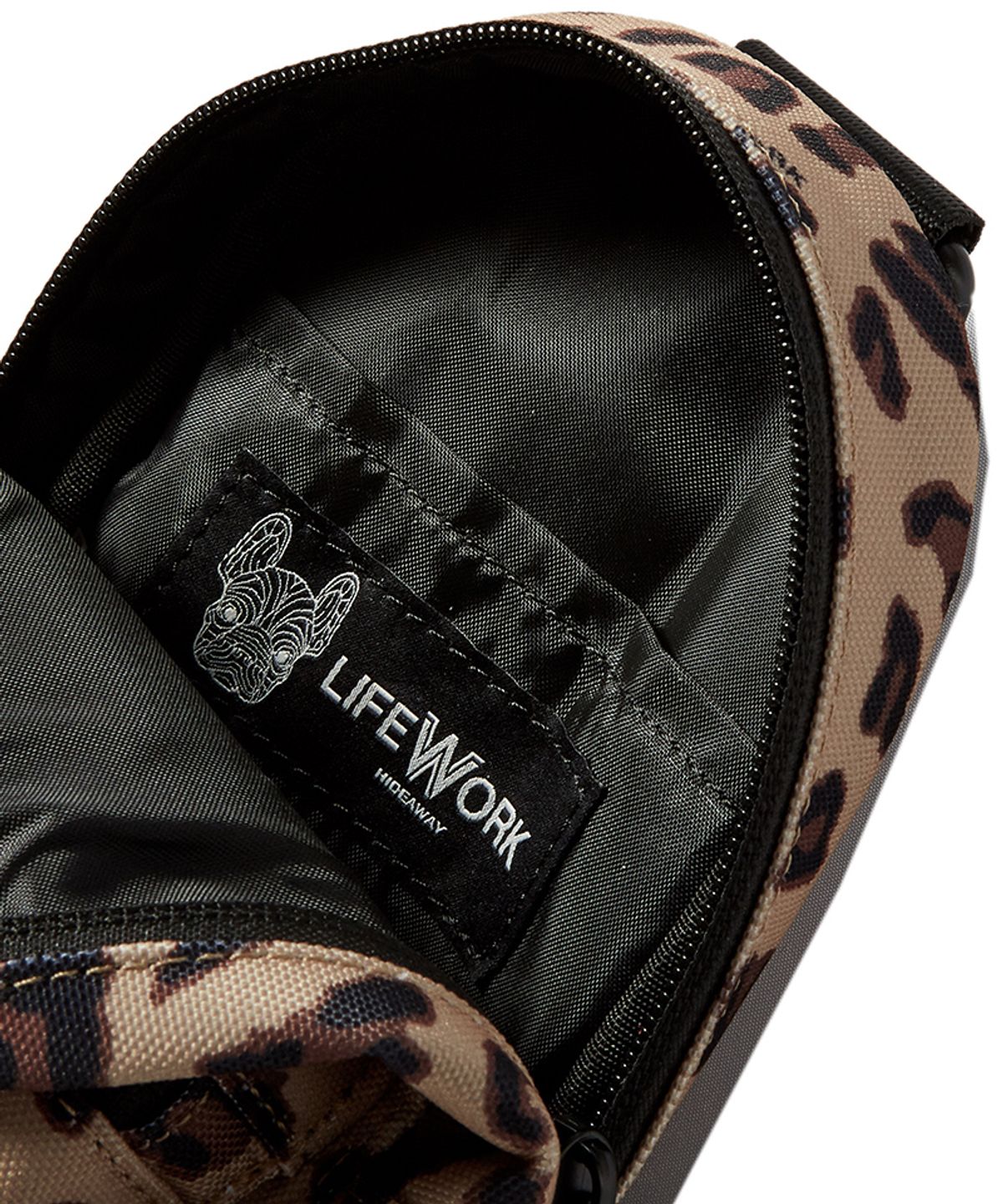 라이프워크(LIFEWORK) 스퀘어 와펜 3WAY 미니백