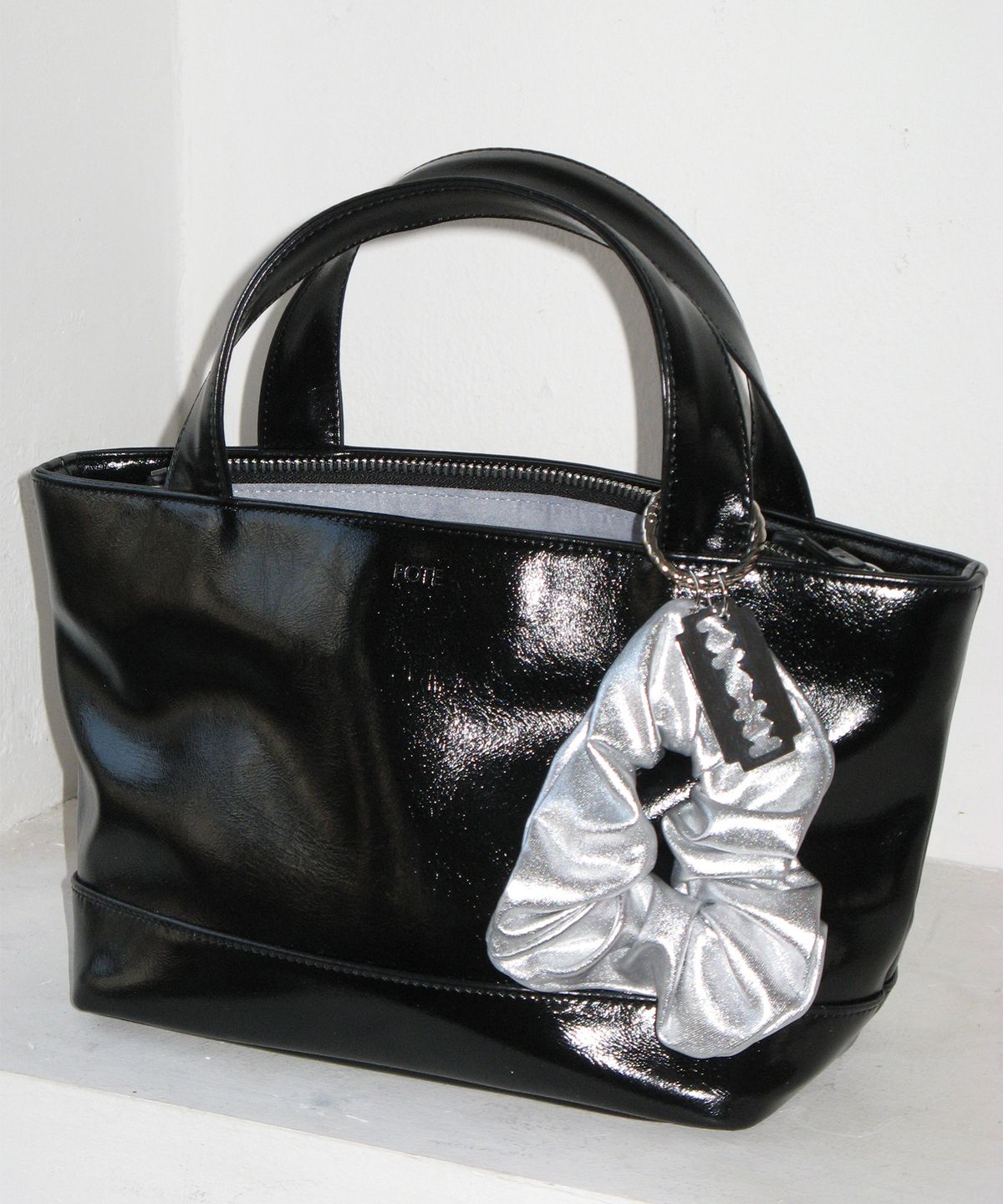 포테(POTE) [4차리오더:바로출고] 0001 Peasy Bag_Black