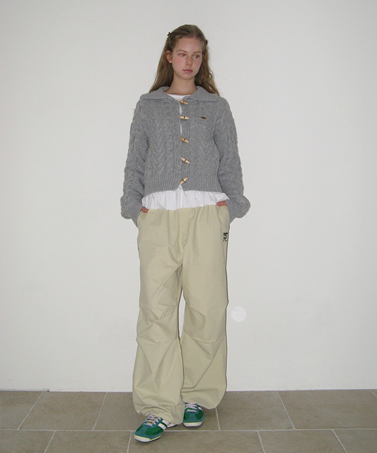 론론(RONRON) COZY TOGGLE FISHERMAN KNIT CARDIGAN GREY