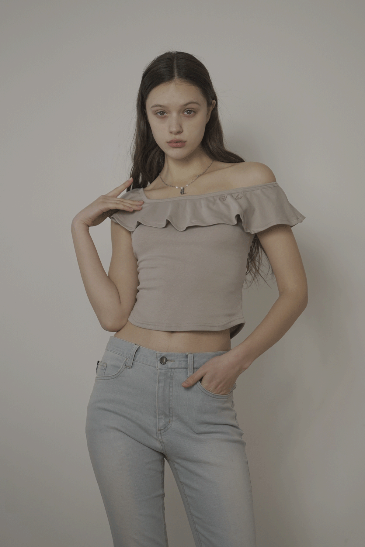 벨리아르(BELLIALEU) CHLOE TOP-BEIGE