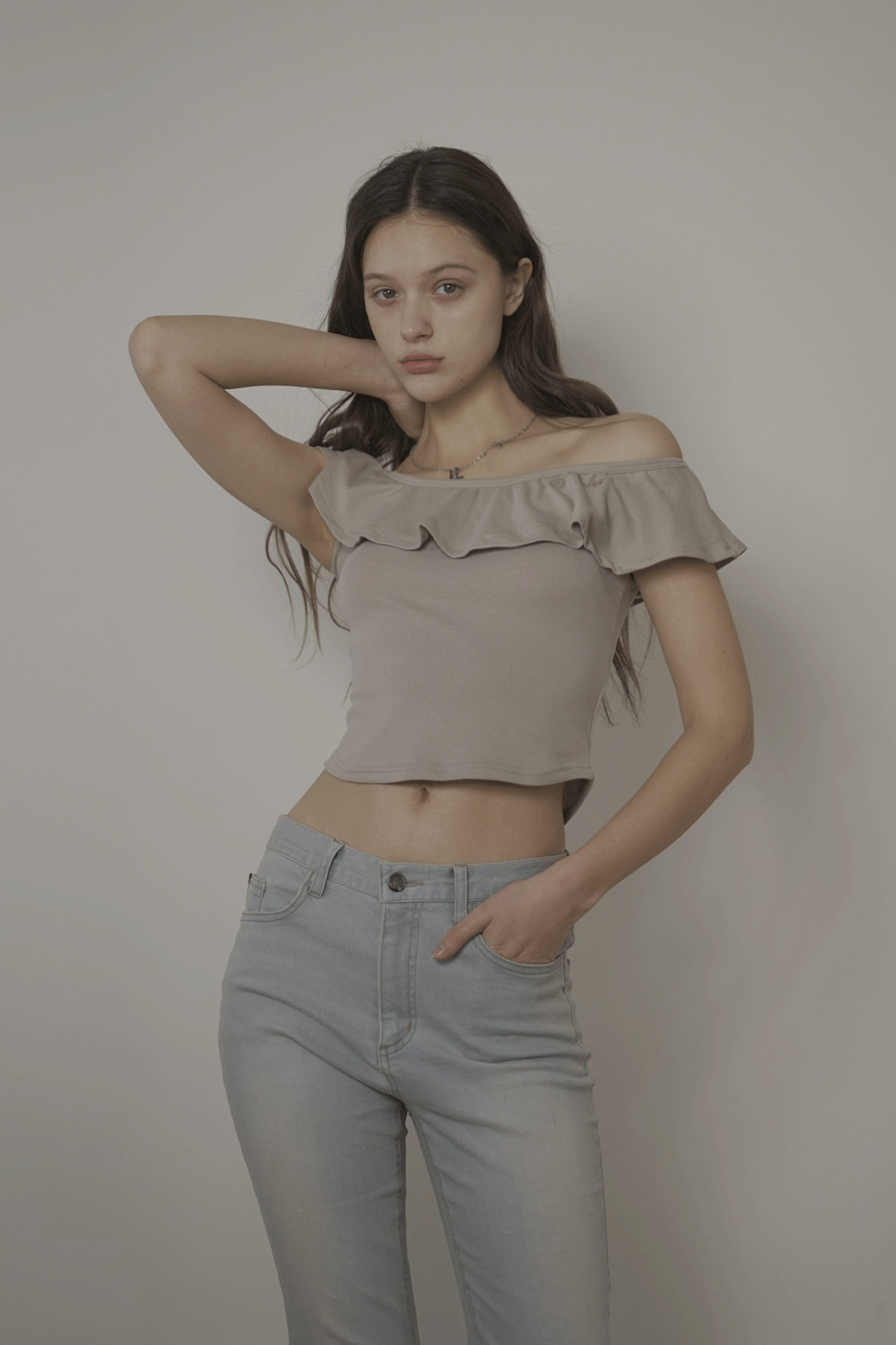 벨리아르(BELLIALEU) CHLOE TOP-BEIGE