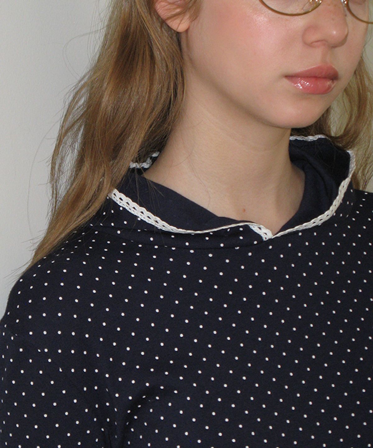 론론(RONRON) LACE HOODIE SLIM LONG SLEEVE NAVY DOT