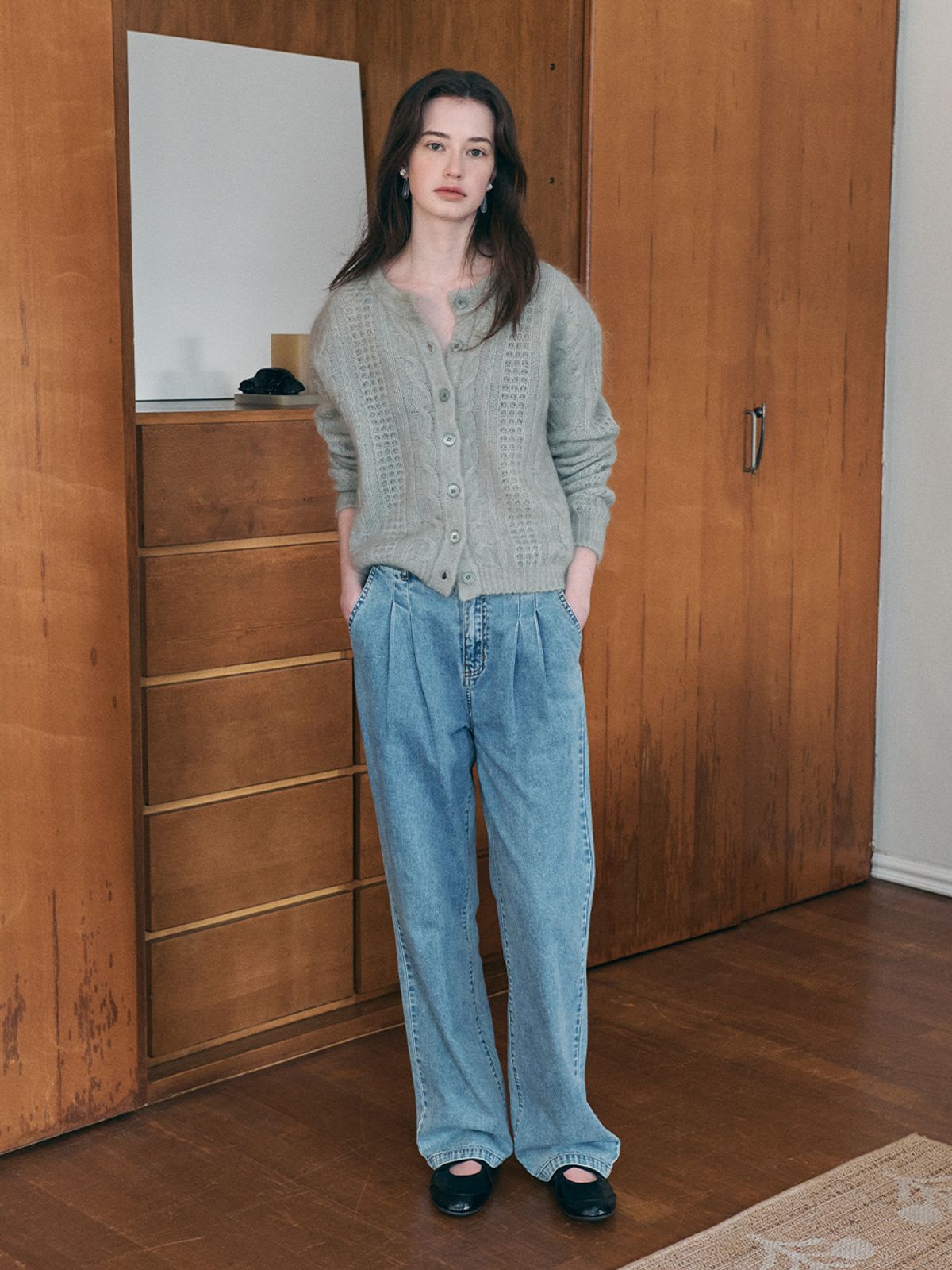 르니나(LENINA) HUGO two tuck straight denim pants_BLUE