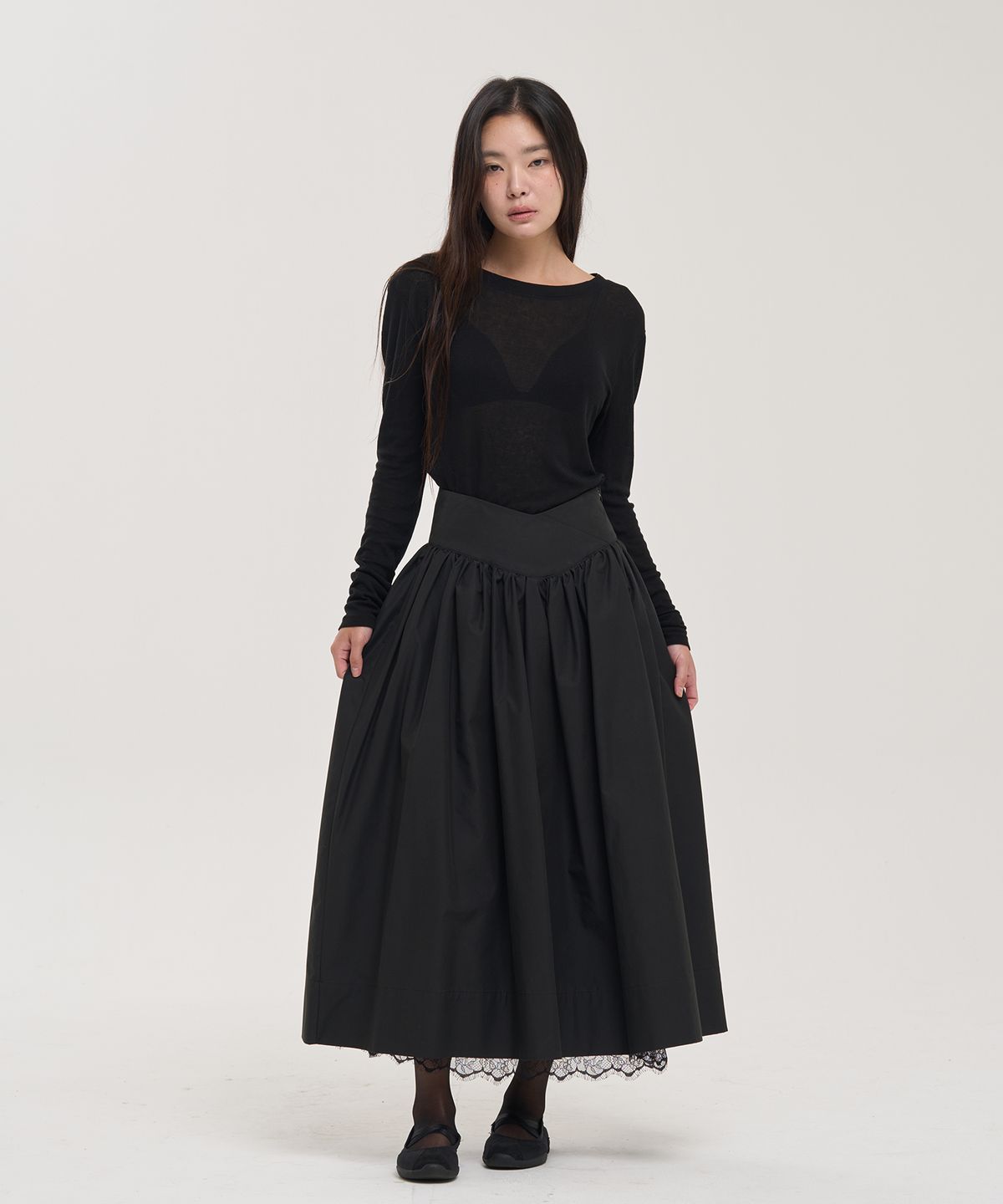 레브하티드(LEVHEARTED) 소피체 V - 라인 볼륨 스커트 - 블랙