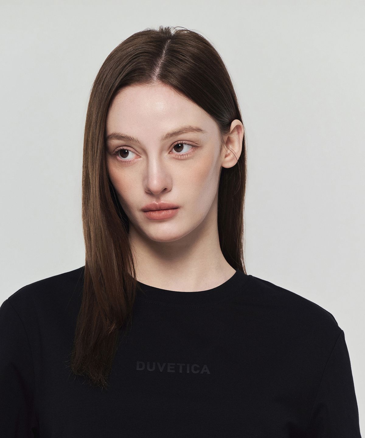 듀베티카(DUVETICA) 미라솔 크롭(블랙)(여성 반팔티셔츠)