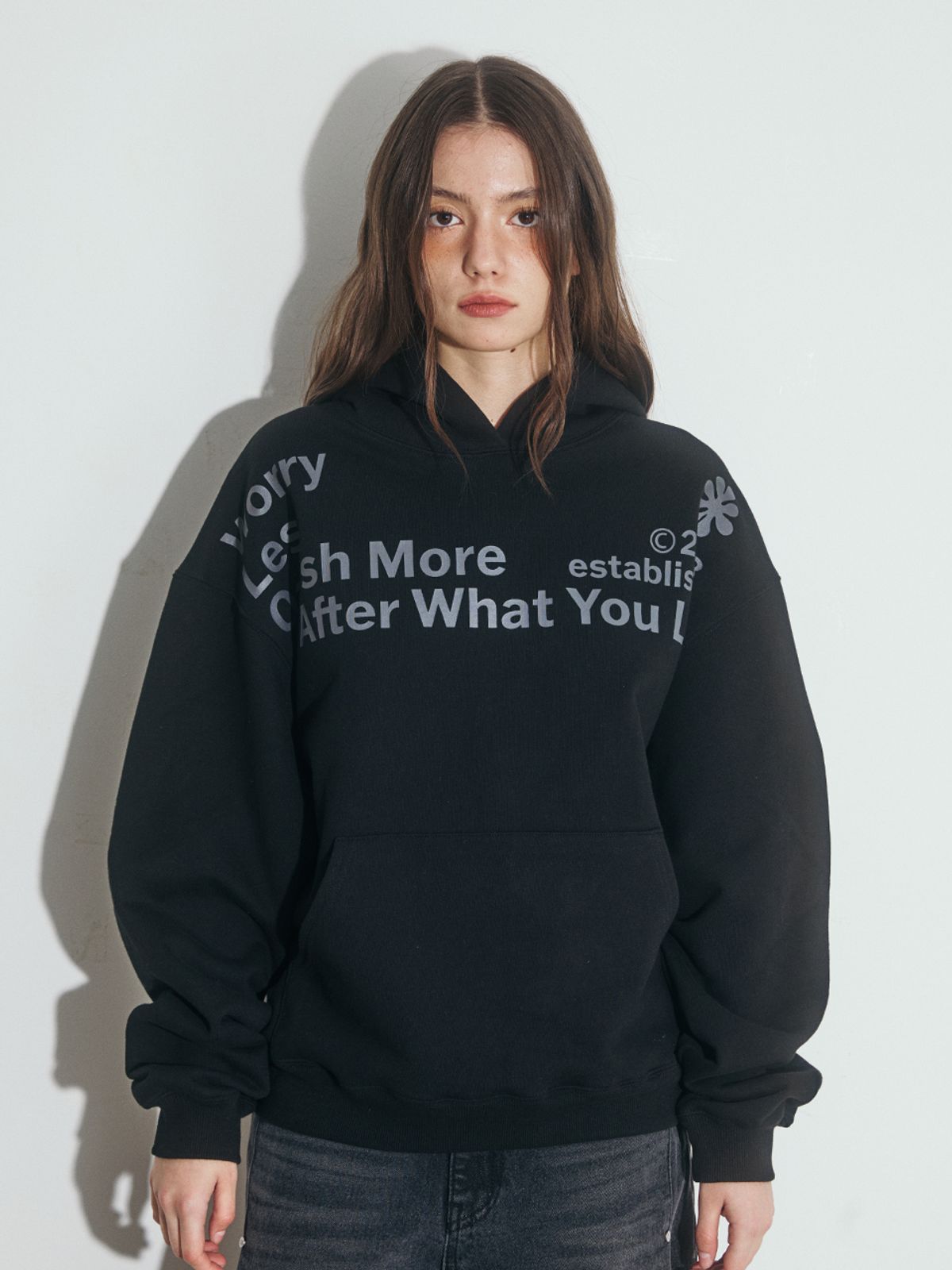 오피쉬(OAFISH) WORRY LESS HOODIE, BLACK