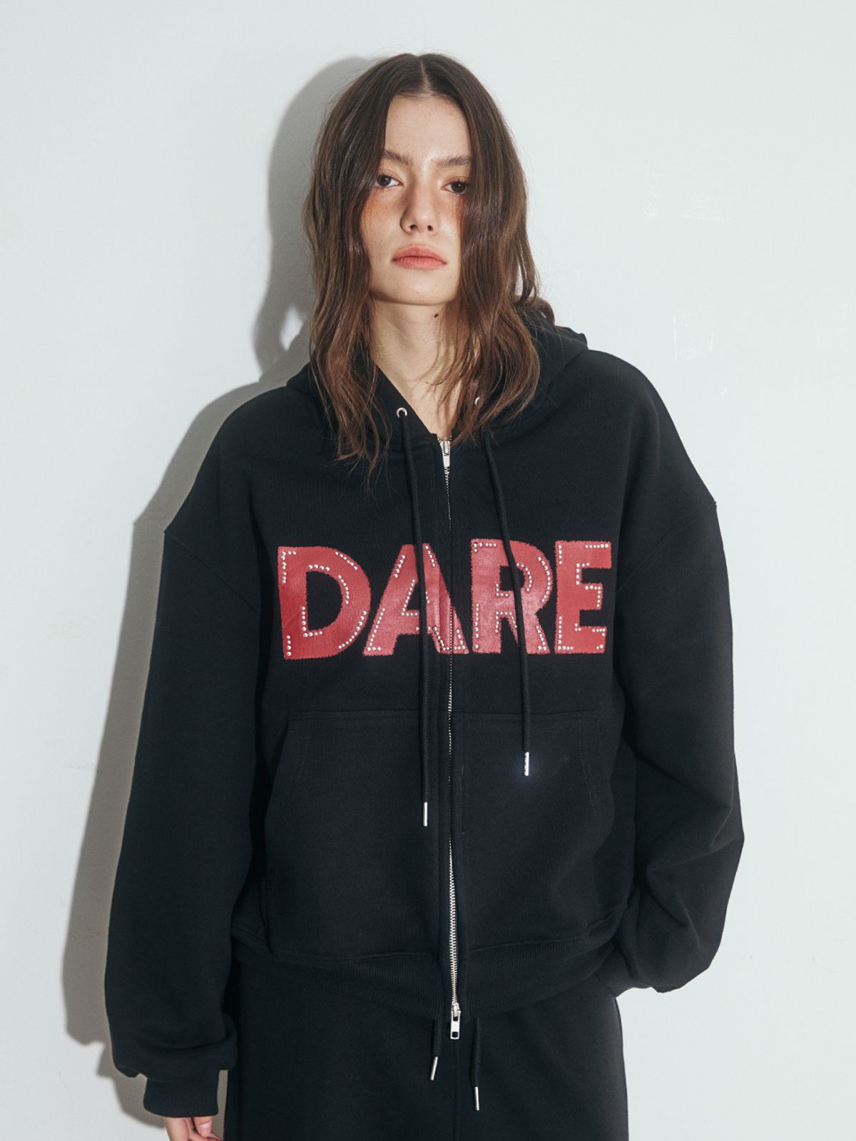 오피쉬(OAFISH) DARE BEADS TWO-WAY HOOD ZIP-UP, BLACK