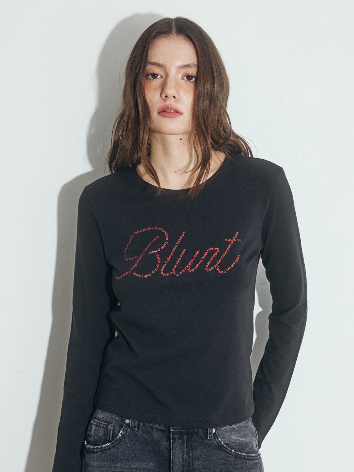 오피쉬(OAFISH) BLURT LETTERING LONG SLEEVE, BLACK