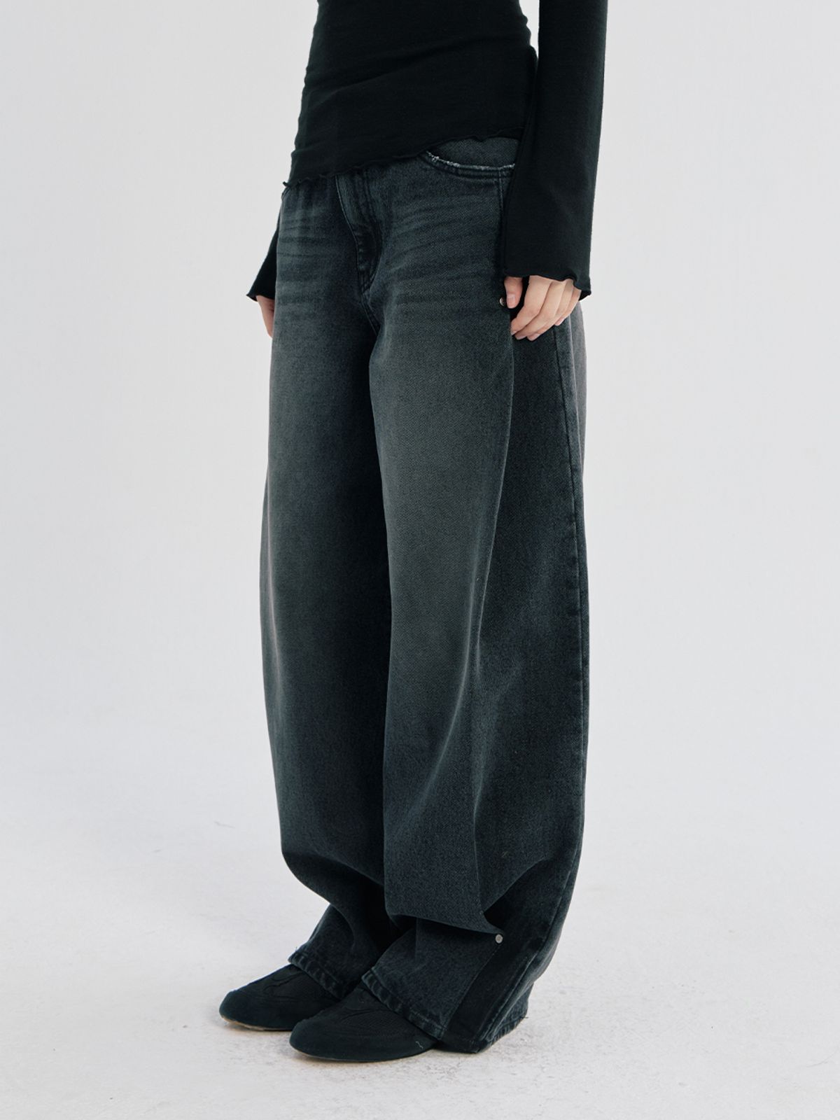 오피쉬(OAFISH) SIDE TUCK DENIM PANTS, BLACK