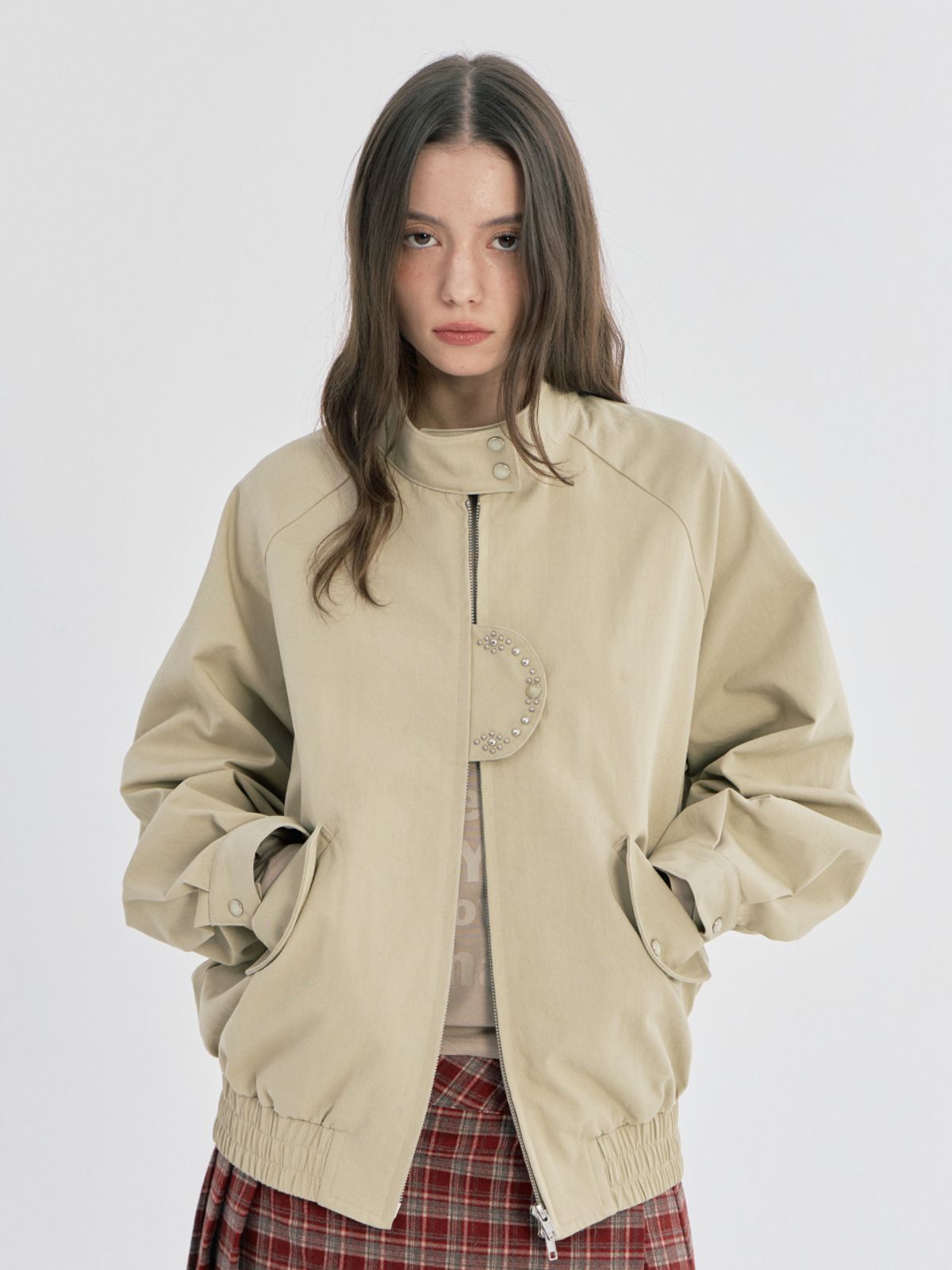 오피쉬(OAFISH) STUDDED TWO-WAY BARACUTA JACKET, BEIGE