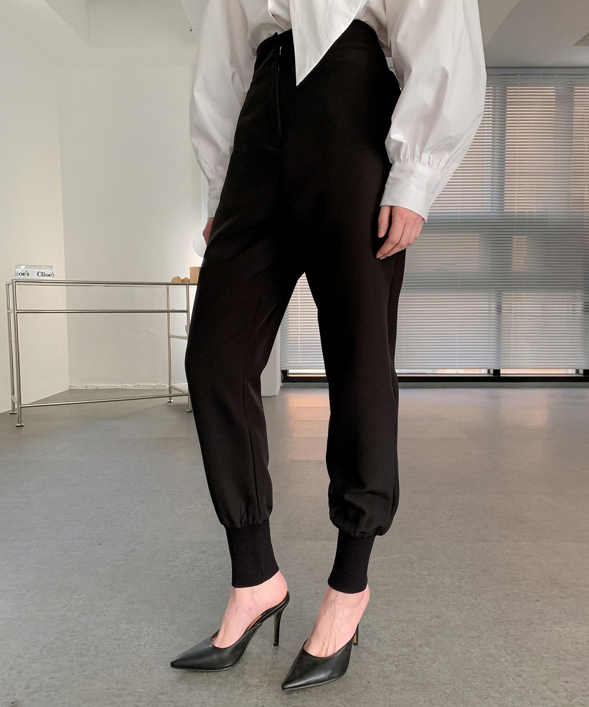 바스카라(VASCARA) Back Banding Jogger Slacks Black