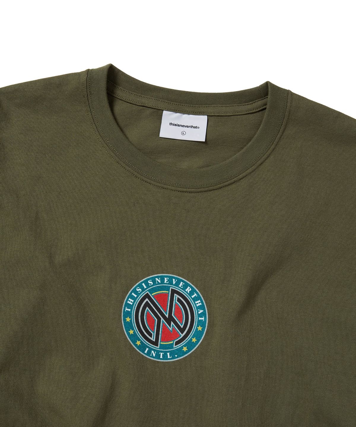 디스이즈네버댓(THISISNEVERTHAT) Monogram L/S Tee Olive