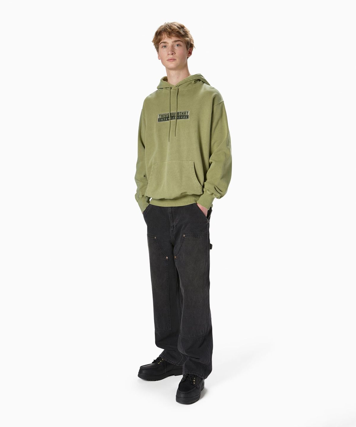 디스이즈네버댓(THISISNEVERTHAT) TNT International Hoodie Light Moss