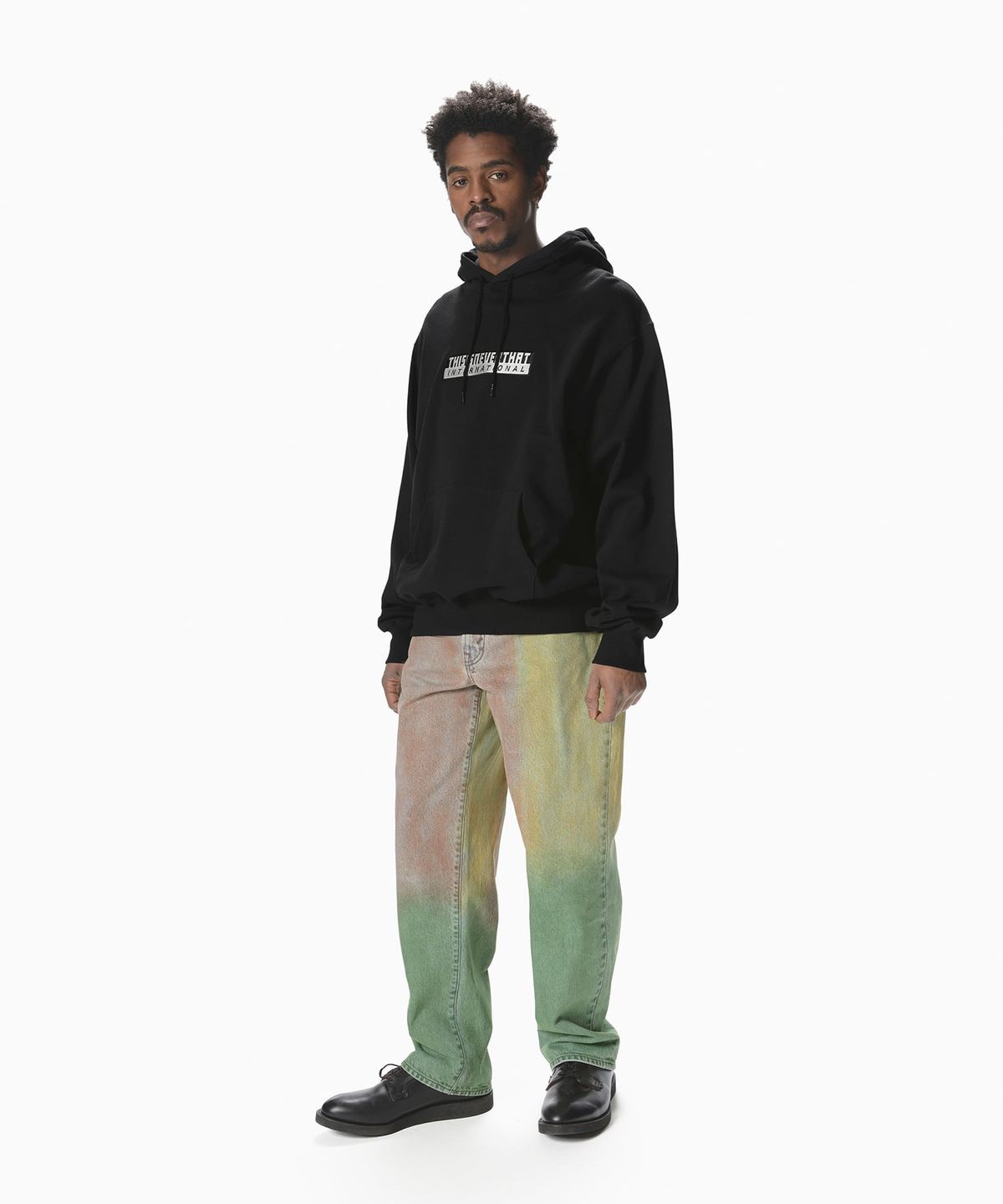 디스이즈네버댓(THISISNEVERTHAT) TNT International Hoodie Black