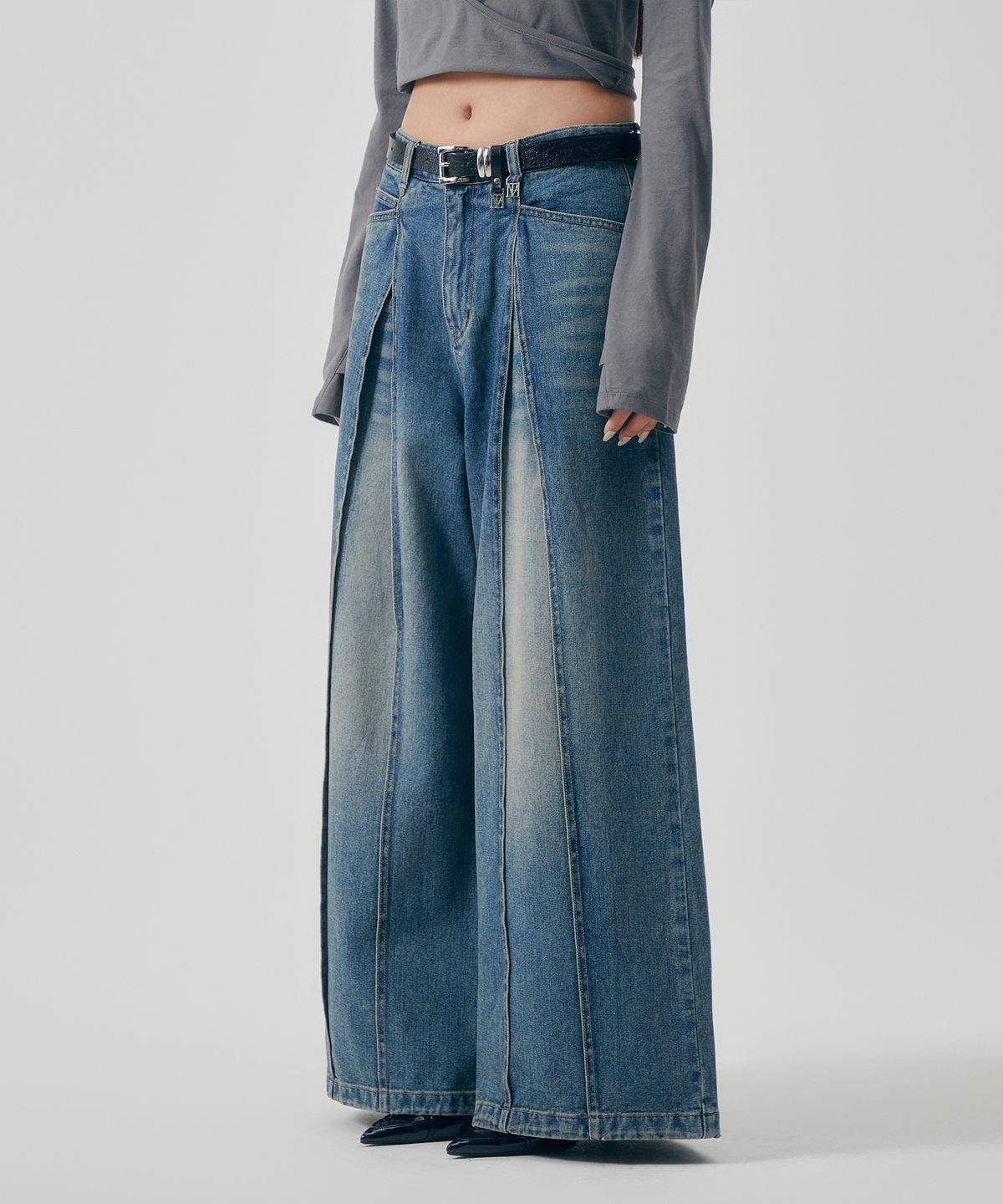트리밍버드(TREEMINGBIRD) Structured Pin-Tuck Denim Pants [ Blue ]