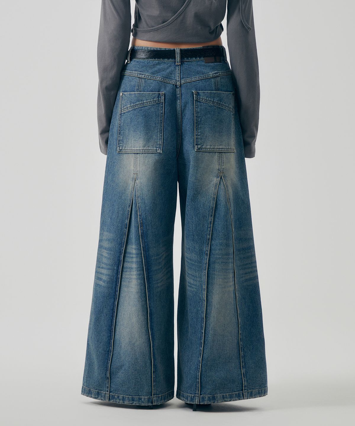 트리밍버드(TREEMINGBIRD) Structured Pin-Tuck Denim Pants [ Blue ]