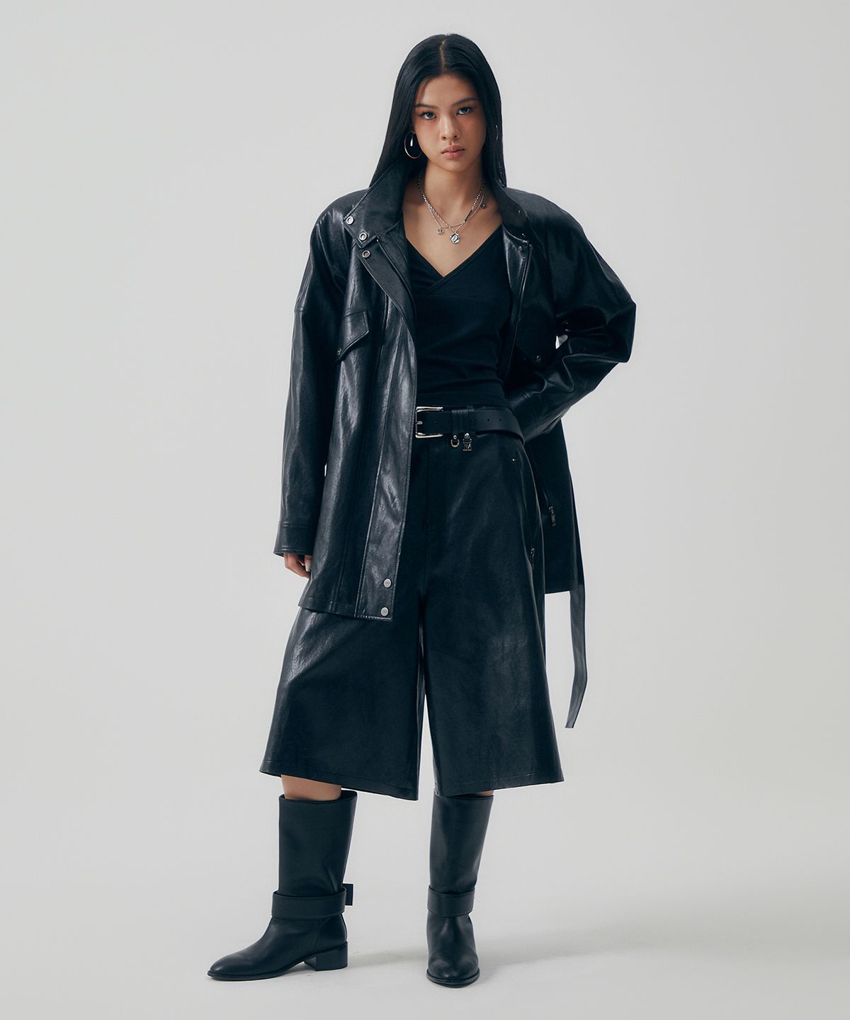 트리밍버드(TREEMINGBIRD) Distressed Leather Set-up Jumper [ Black ]