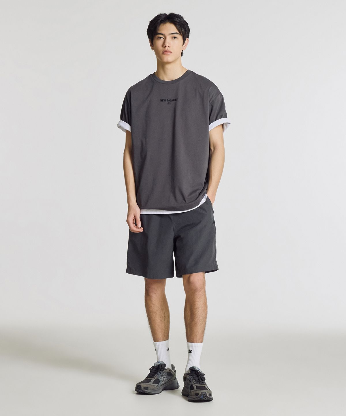 뉴발란스(NEW BALANCE) NBNVG21443 / UNI 헤리티지 4.5부 쇼츠 (CHARCOAL)