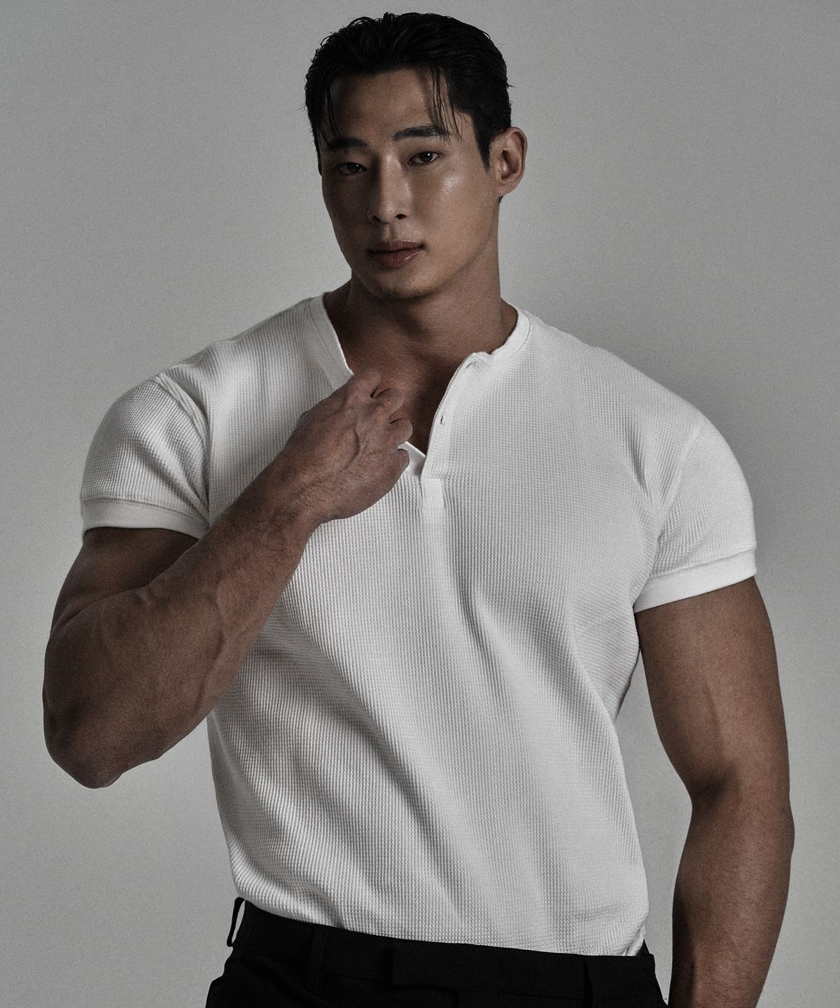 제이엘브(JELEVE) 헨리넥 머슬핏
