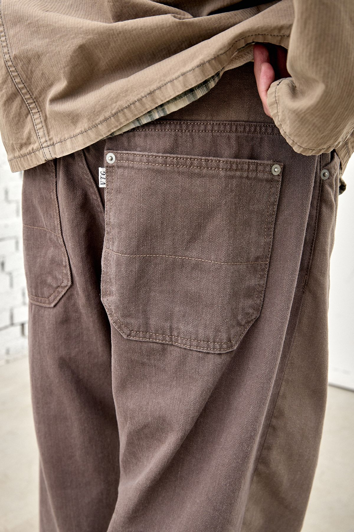 해칭룸(HATCHINGROOM) Two Face Regular Jeans Beige