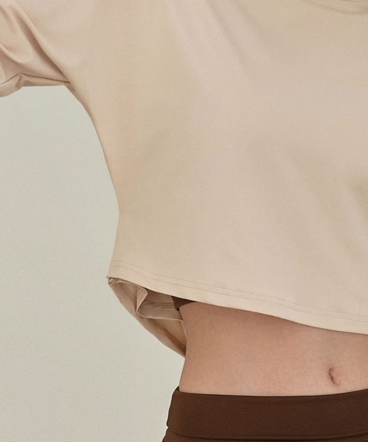데비웨어(DEVIWEAR) 오픈백 랩 커버업 DEVI-T0128-베이지