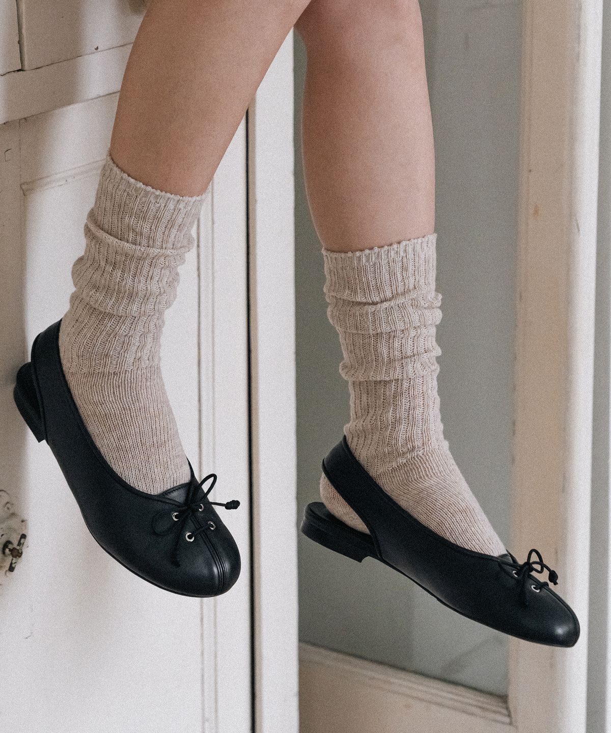 더조히(THE JOHI) Dimsum Eyelet Slingback_2 COLORS