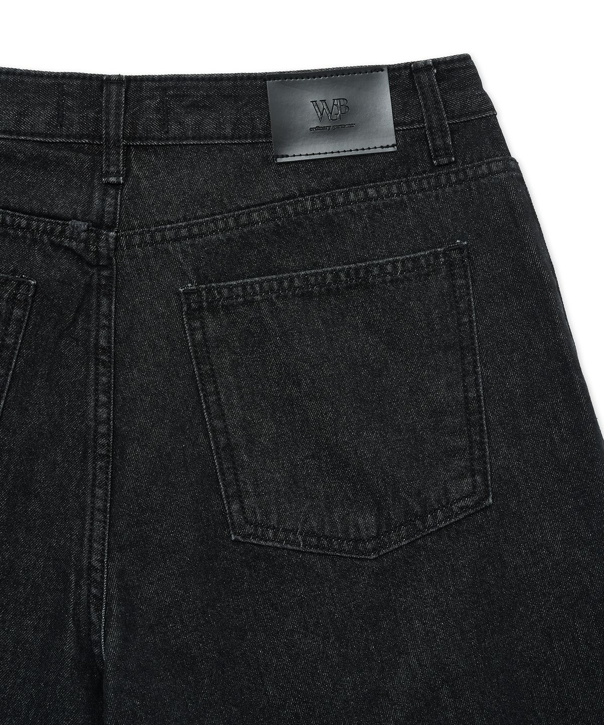 웨스트 그랜드 블러바드(WEST GRAND BOULEVARD) 퓨어 워싱 투 턱 데님 쇼츠 WASHED BLACK