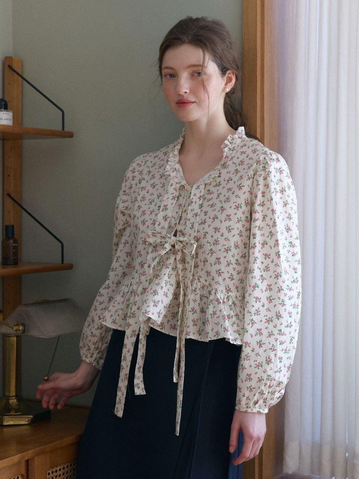 패브릭서울(FABRICSEOUL) neck frill flower ribbon blouse_ivory