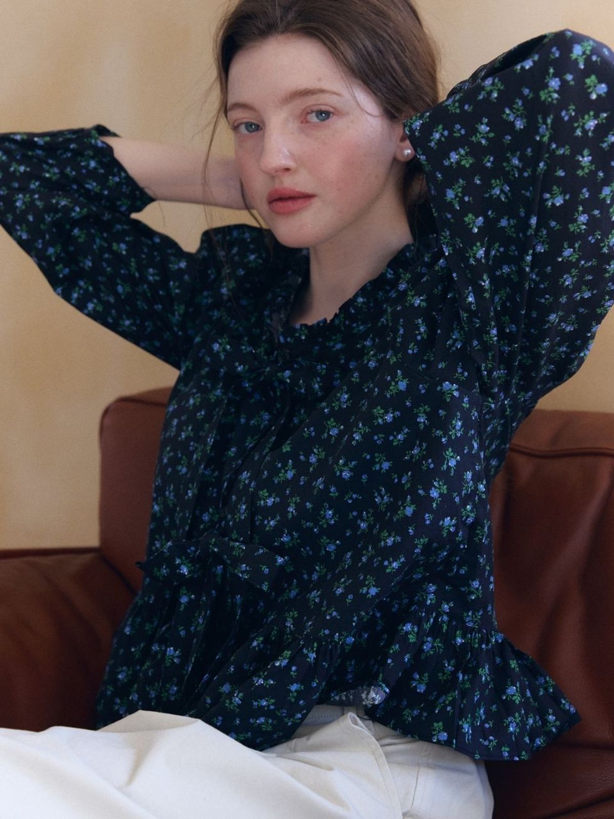 패브릭서울(FABRICSEOUL) neck frill flower ribbon blouse_navy