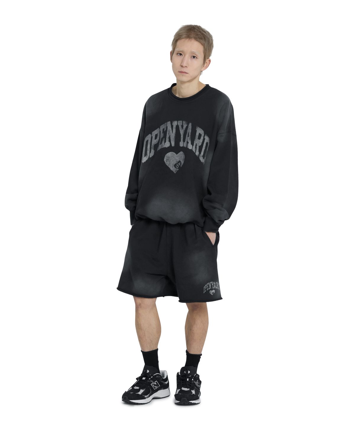 오픈야드(오와이)(OPENYARD(OY)) VINTAGE WASHED HEART CREWNECK - BLACK