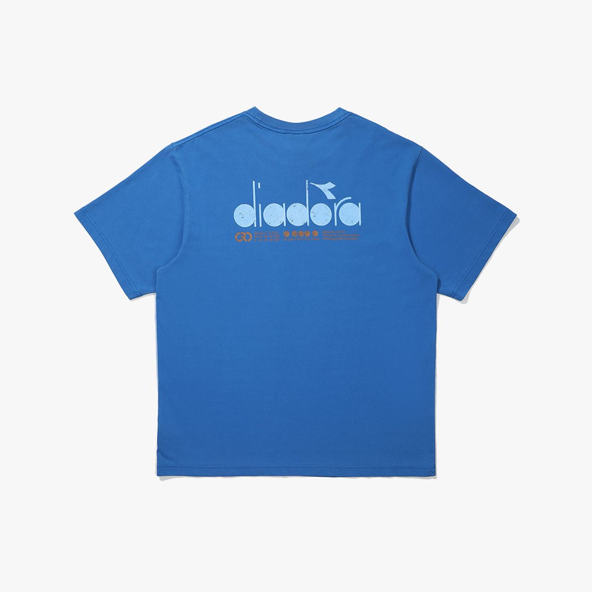 디아도라(diadora) 가먼트다잉 그래픽 반팔 티셔츠 BLUE