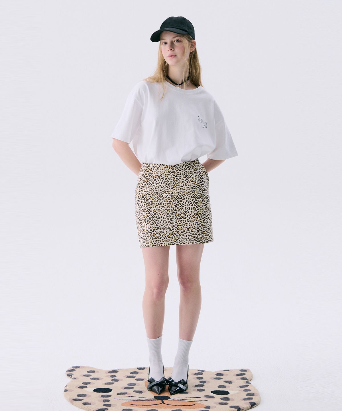 준준스페이스(JUNEJUNE SPACE) VOL11.Basic Logo T_White(VOL11.베이직로고T_화이트)